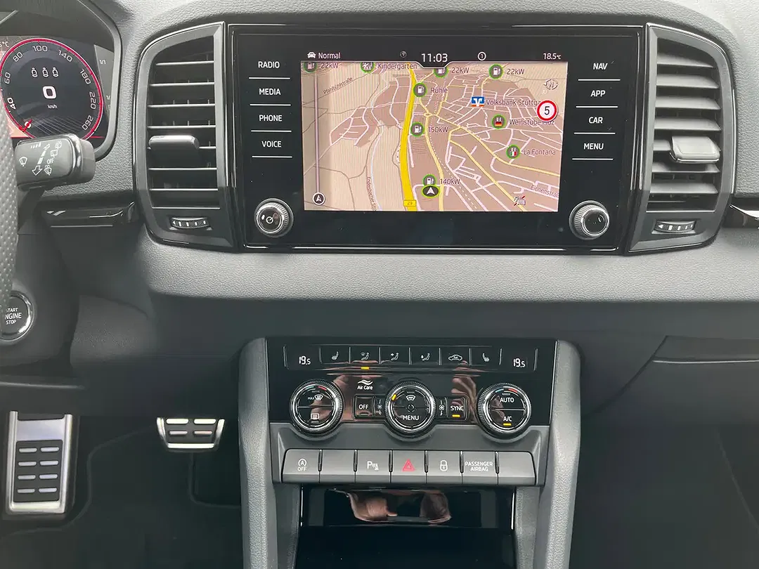Skoda Karoq - Thumbnail 6