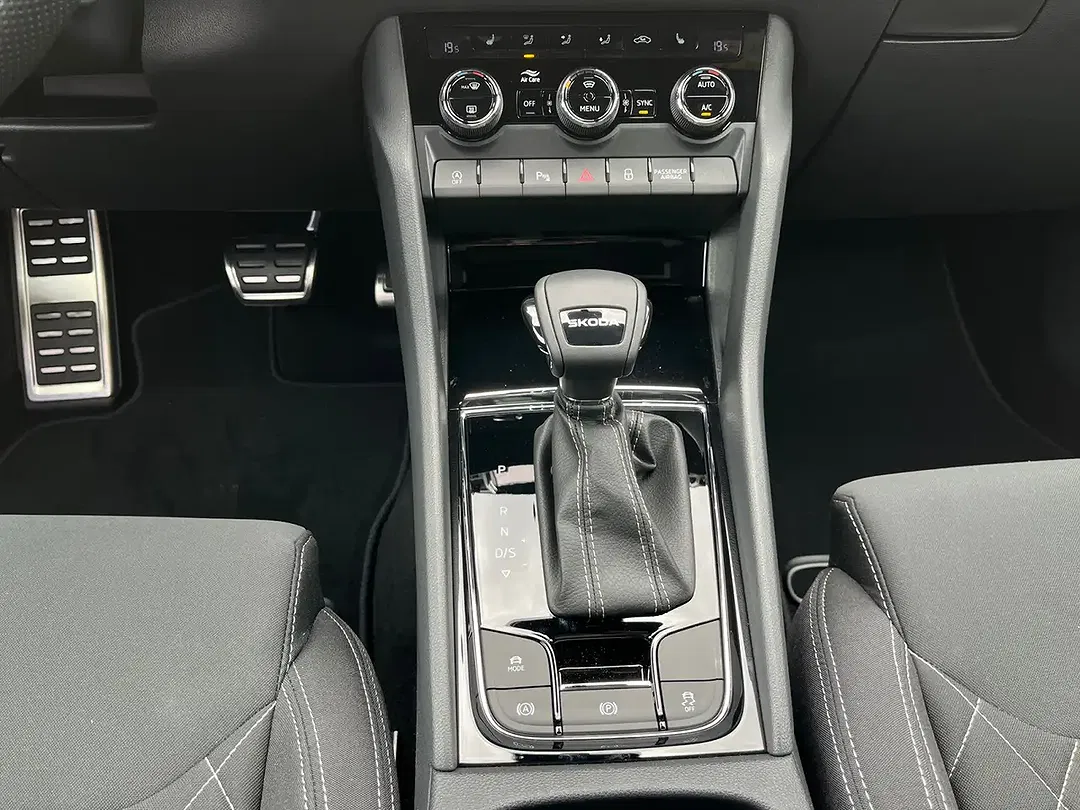 Skoda Karoq - Thumbnail 7