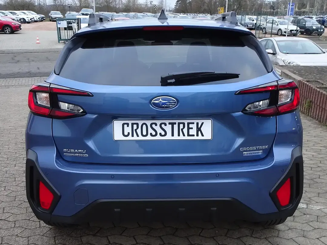 Subaru Crosstrek - Thumbnail 4