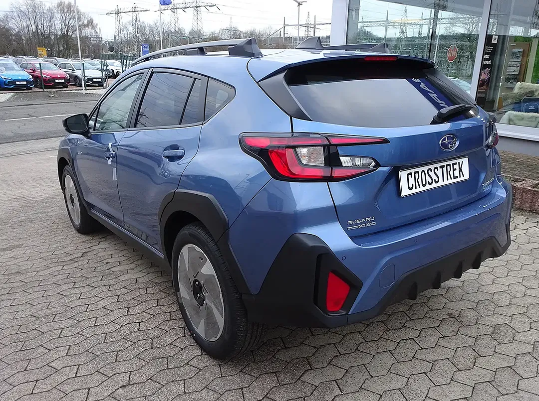Subaru Crosstrek - Thumbnail 7