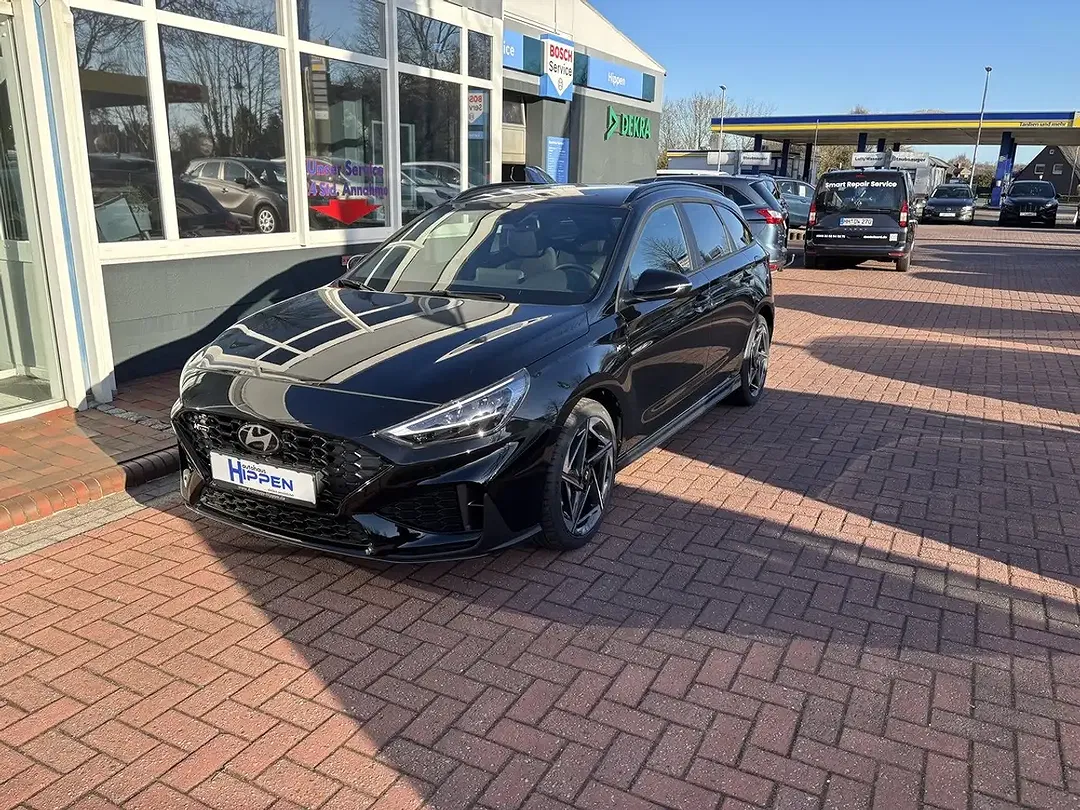 Hyundai i30 - Thumbnail 1