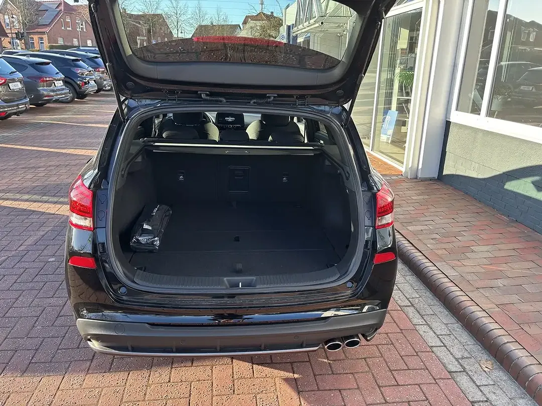 Hyundai i30 - Thumbnail 10
