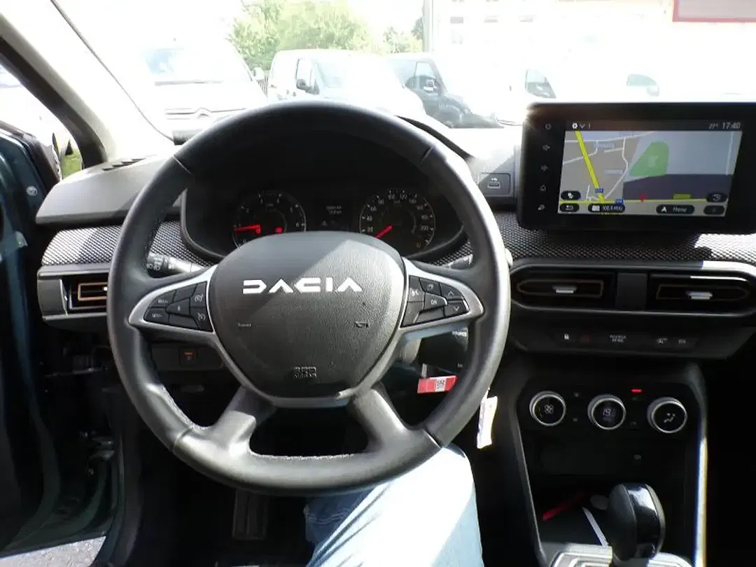 Dacia Sandero - Thumbnail 9