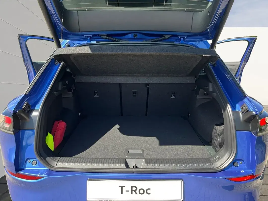 Volkswagen T-Roc - Thumbnail 15