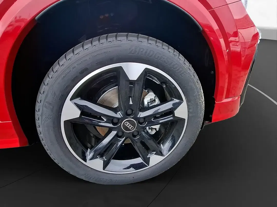 Audi Q2 - Thumbnail 11