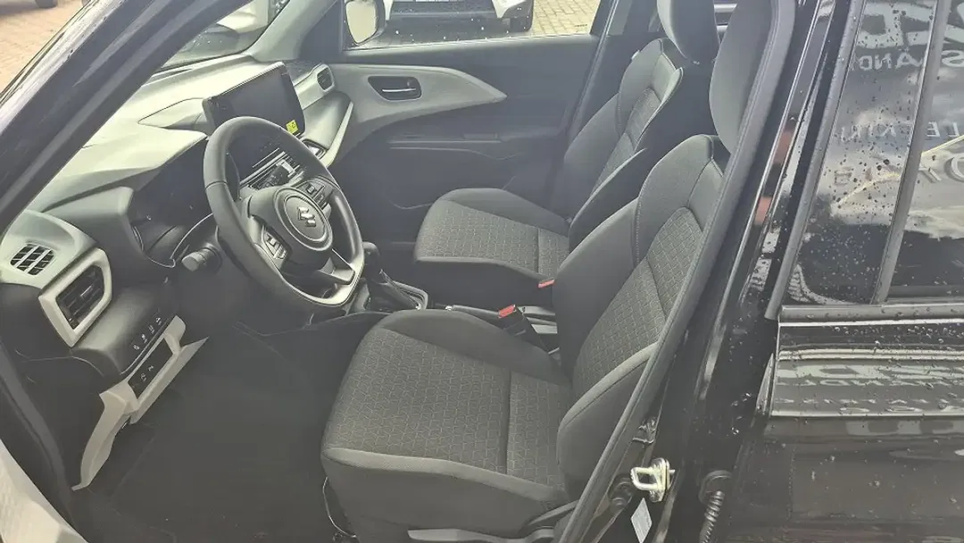 Suzuki Swift - Thumbnail 6