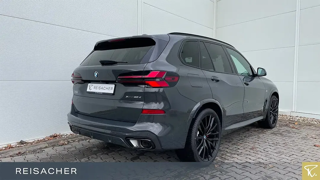 BMW X5 - Thumbnail 2