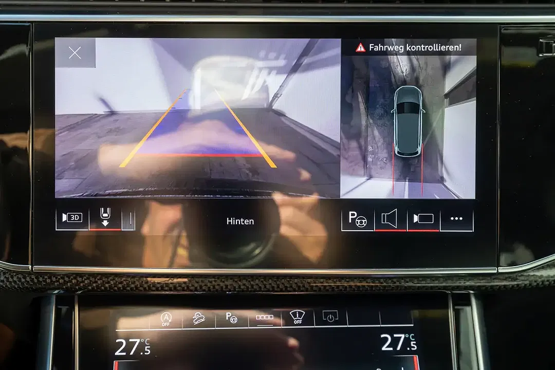 Audi SQ7 - Thumbnail 13