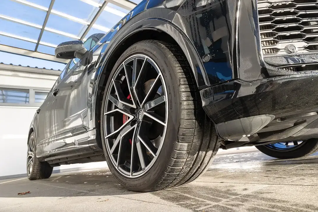 Audi SQ7 - Thumbnail 5