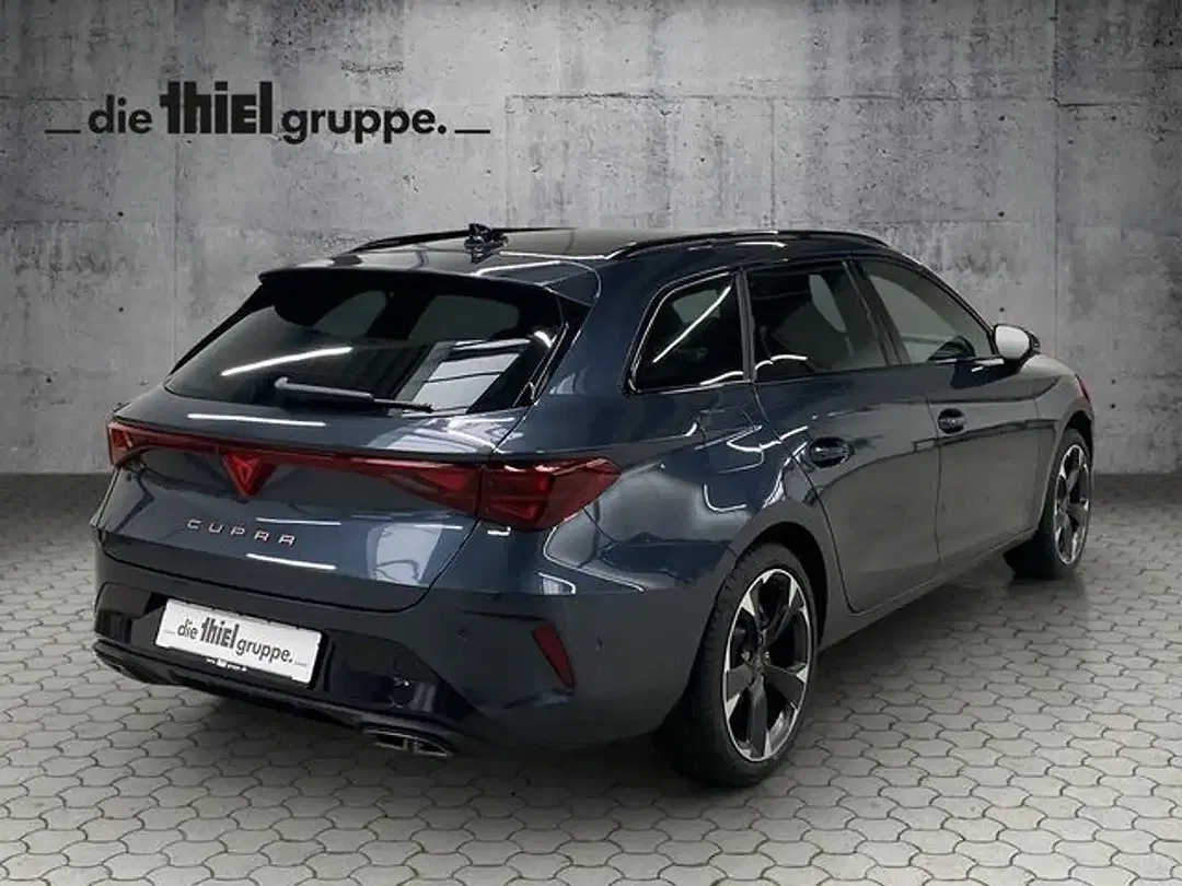 CUPRA Leon - Thumbnail 3