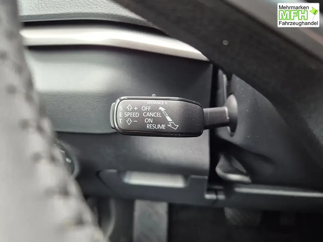 Skoda Karoq - Thumbnail 15