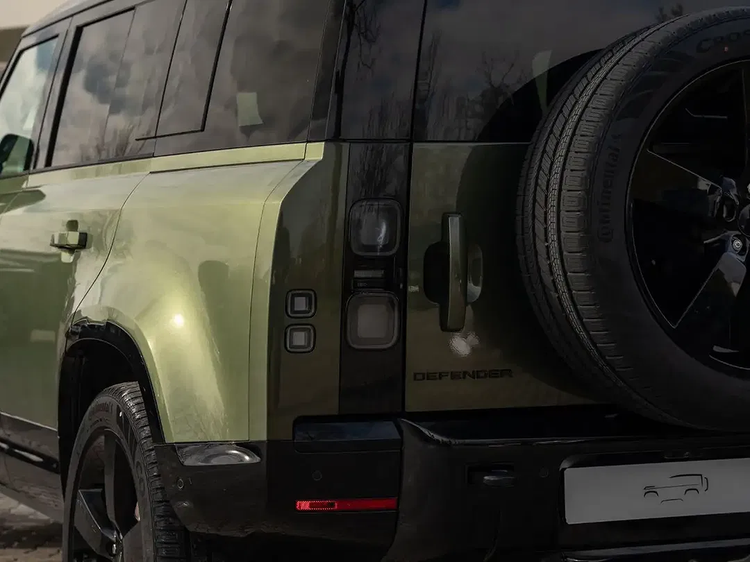 Land Rover Defender - Thumbnail 15