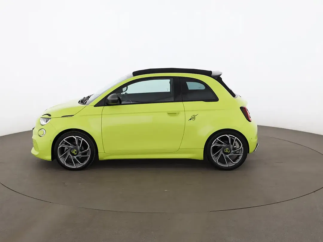 Abarth 500e - Thumbnail 4