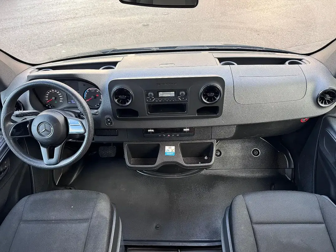 Mercedes-Benz Sprinter - Thumbnail 15