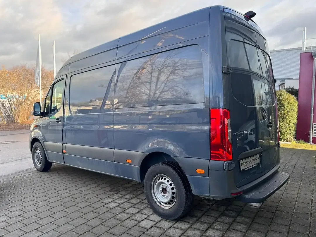 Mercedes-Benz Sprinter - Thumbnail 7