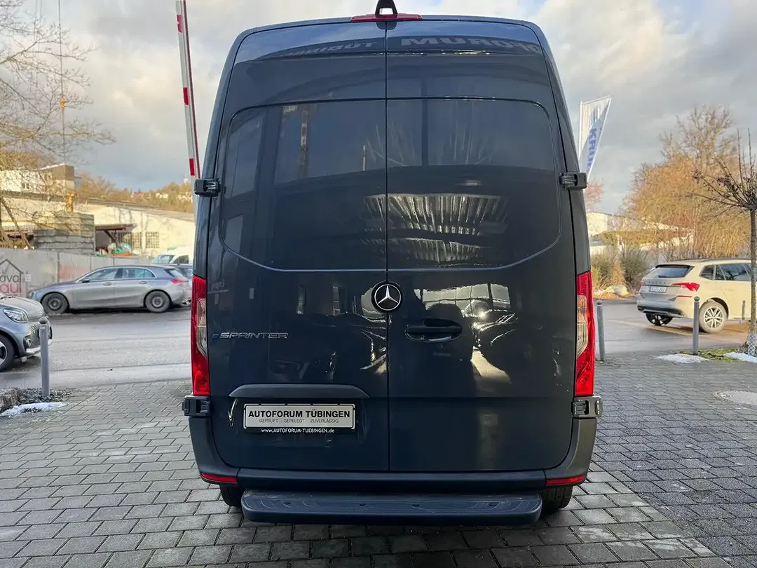 Mercedes-Benz Sprinter - Thumbnail 8