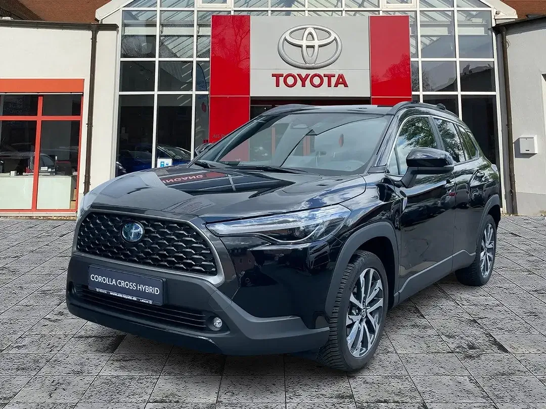 Toyota Corolla Cross - Thumbnail 2