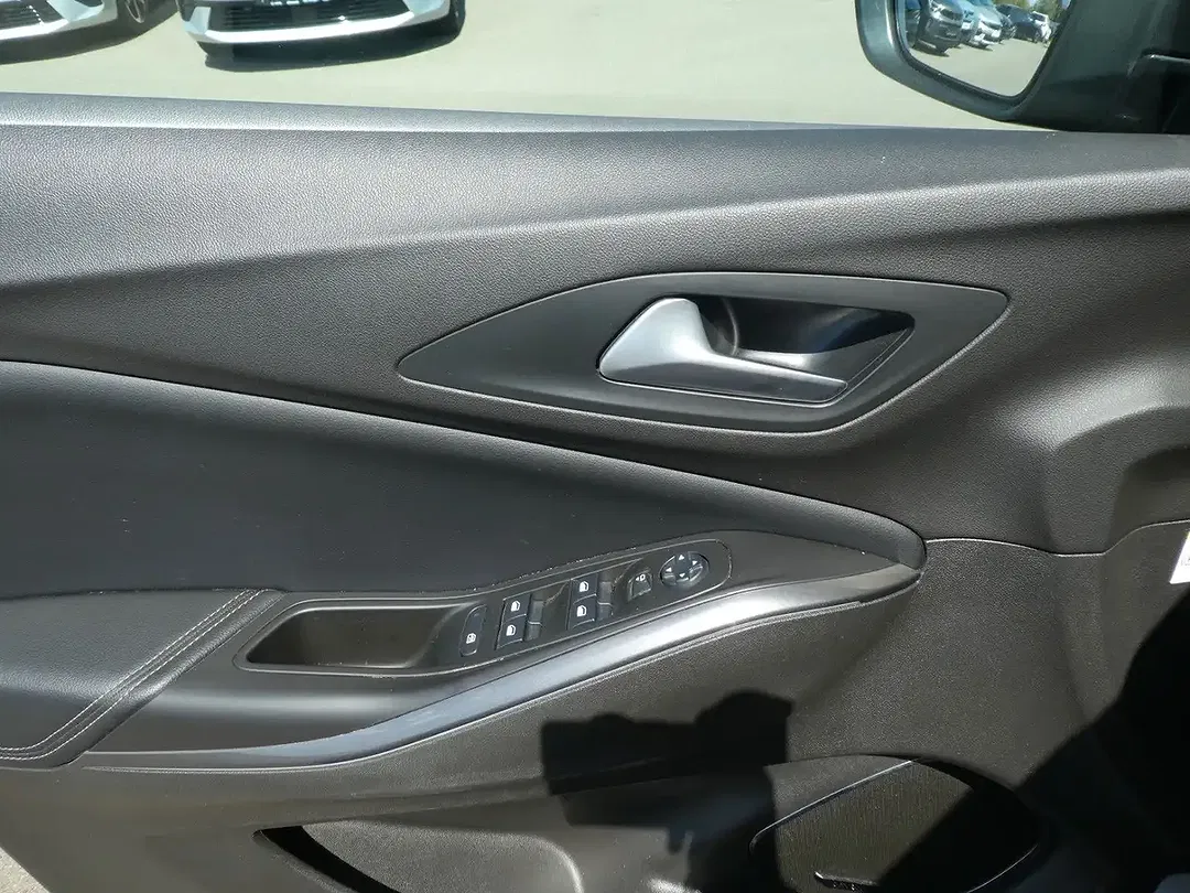 Opel Grandland X - Thumbnail 12
