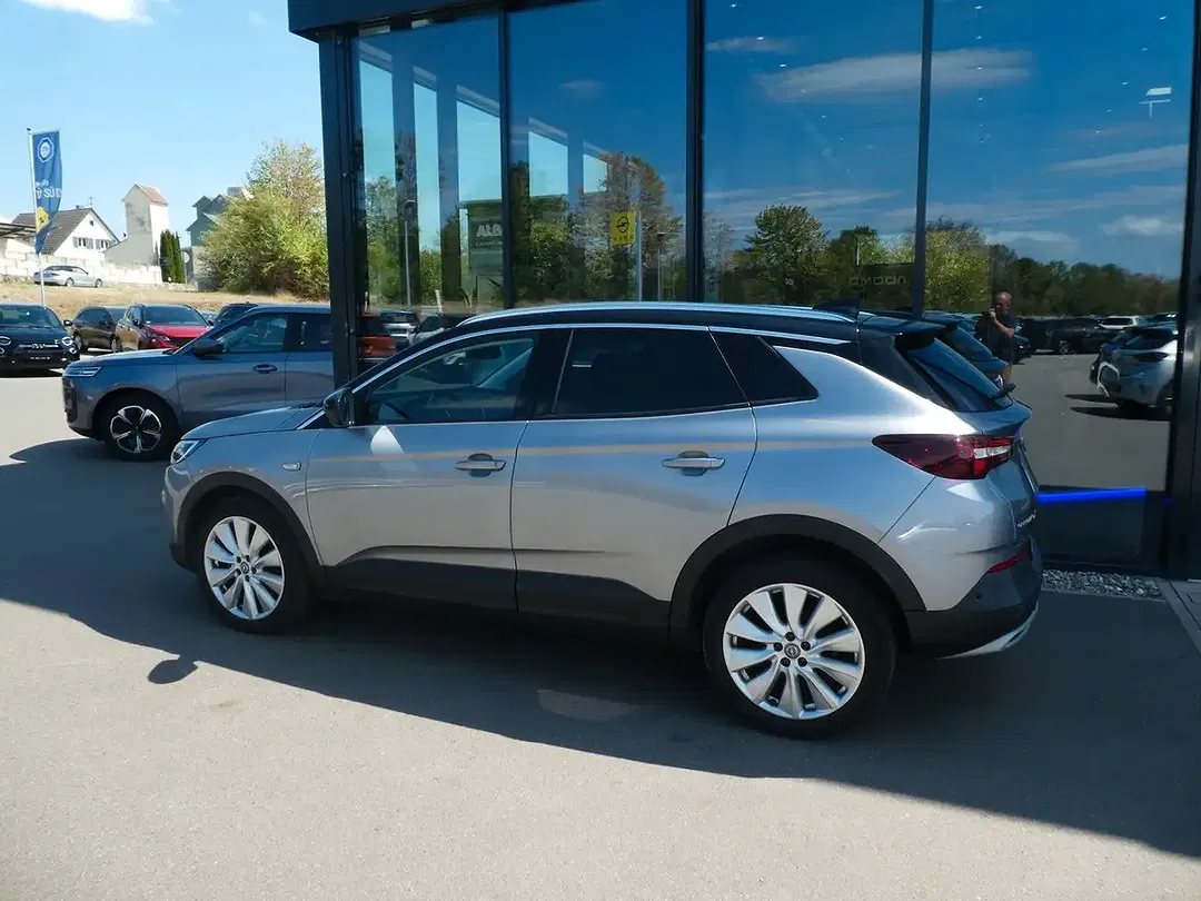 Opel Grandland X - Thumbnail 4