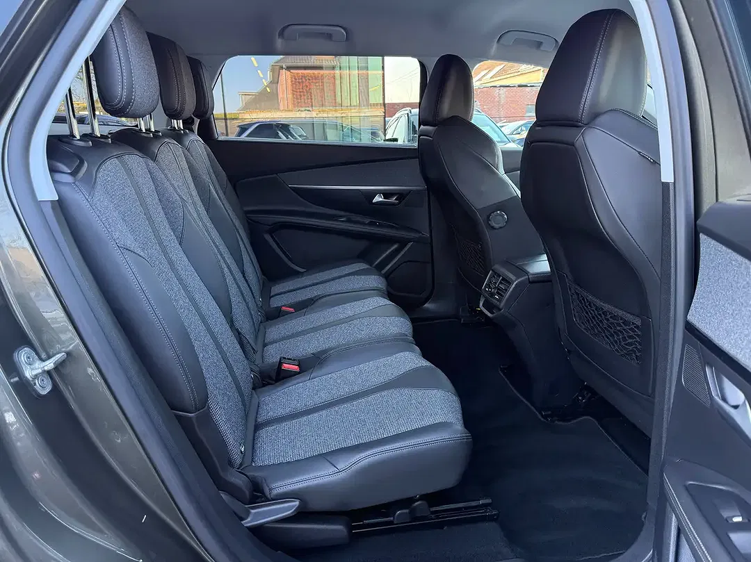 Peugeot 5008 - Thumbnail 29
