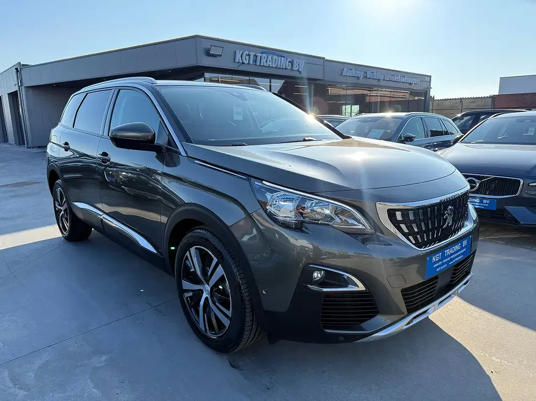 Peugeot 5008 - Thumbnail 3