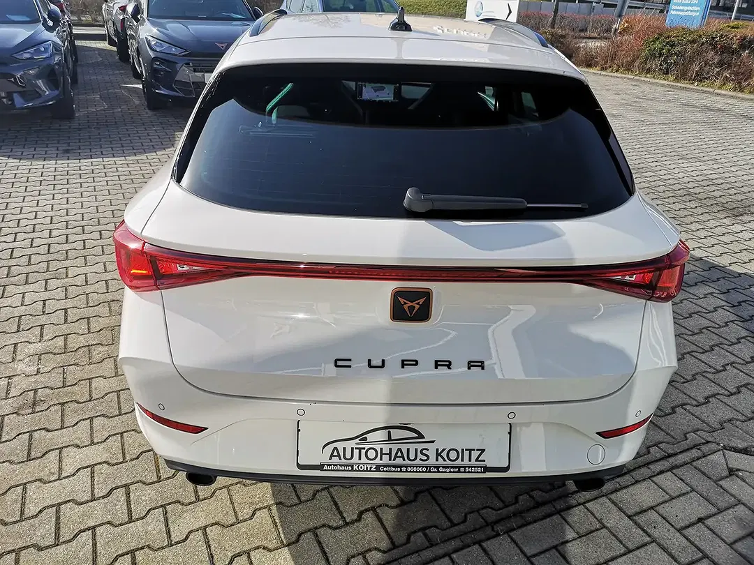 CUPRA Leon - Thumbnail 4