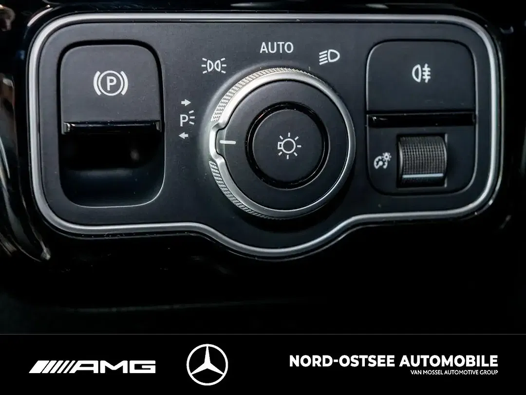 Mercedes-Benz A 200 - Thumbnail 13