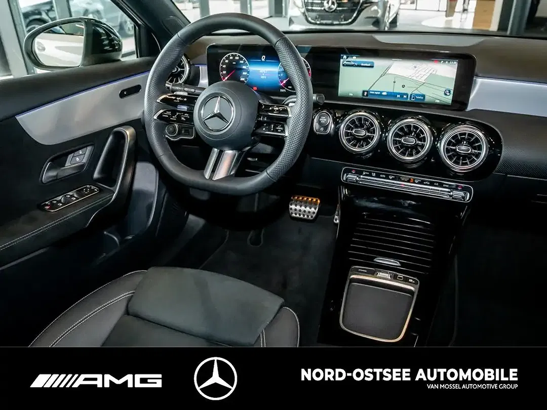 Mercedes-Benz A 200 - Thumbnail 8