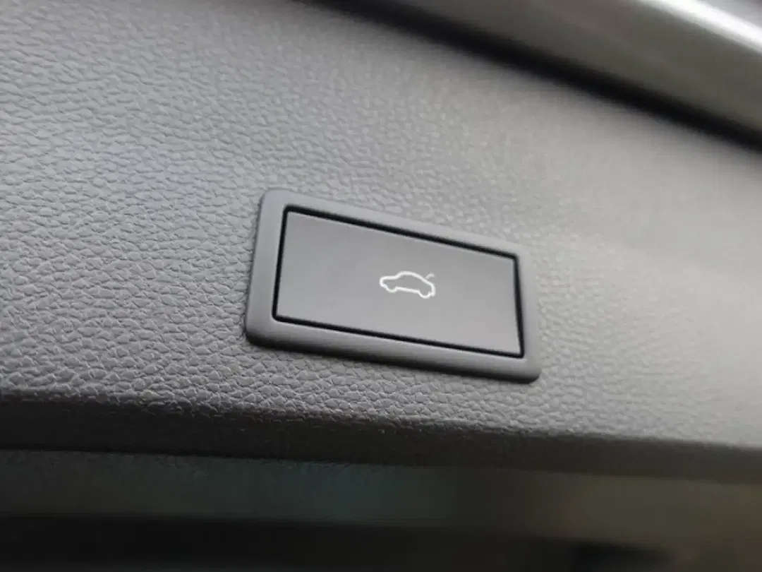 SEAT Ateca - Thumbnail 12