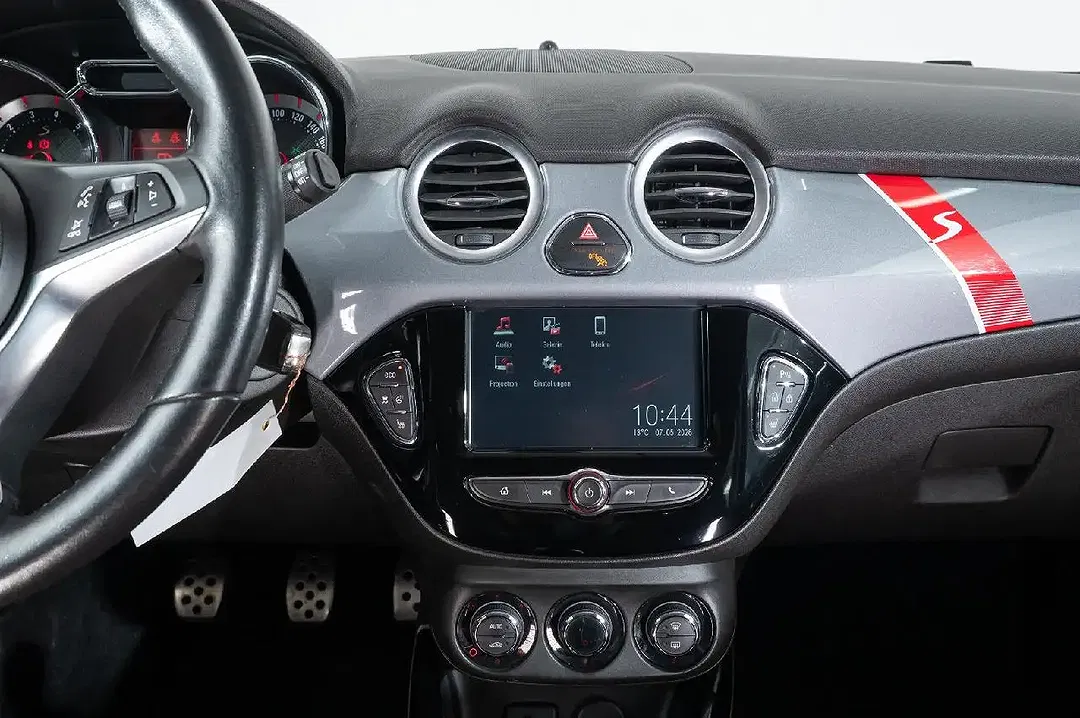 Opel Adam - Thumbnail 8