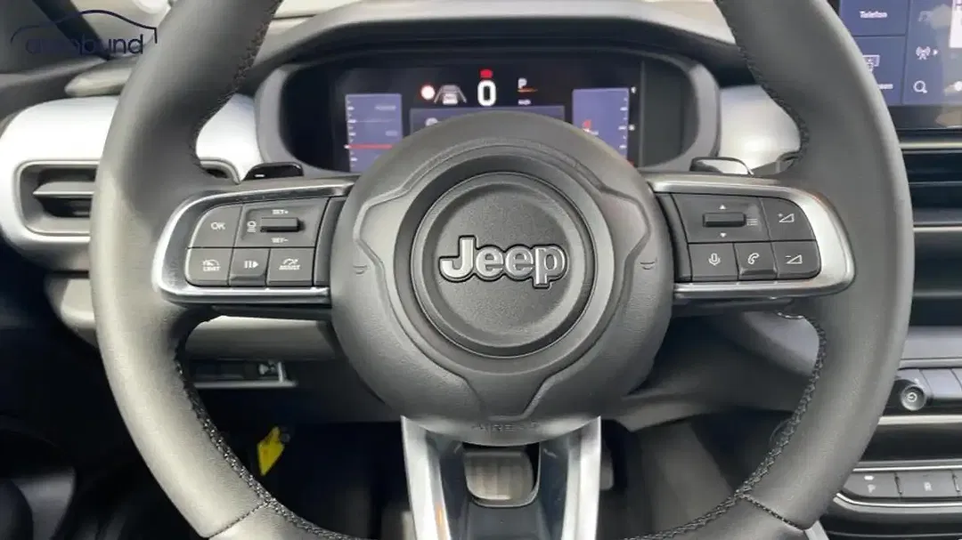 Jeep Avenger - Thumbnail 10