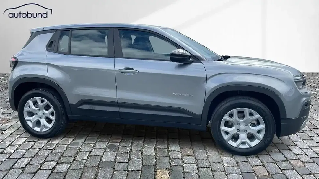 Jeep Avenger - Thumbnail 4