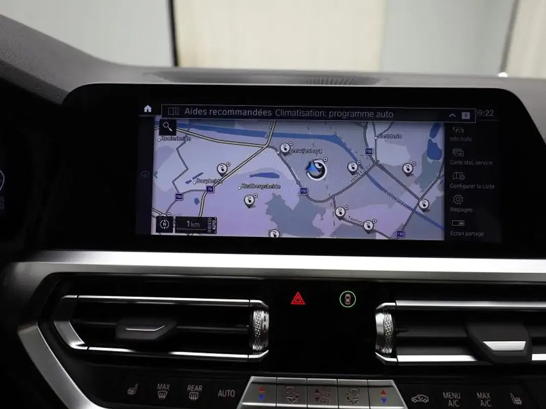 BMW 330 - Thumbnail 12