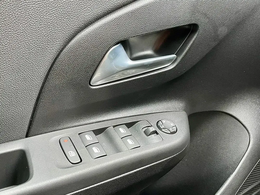 Opel Corsa - Thumbnail 14