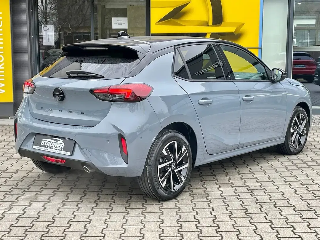 Opel Corsa - Thumbnail 3