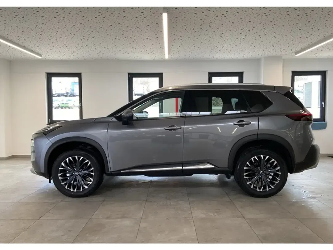 Nissan X-Trail - Thumbnail 2