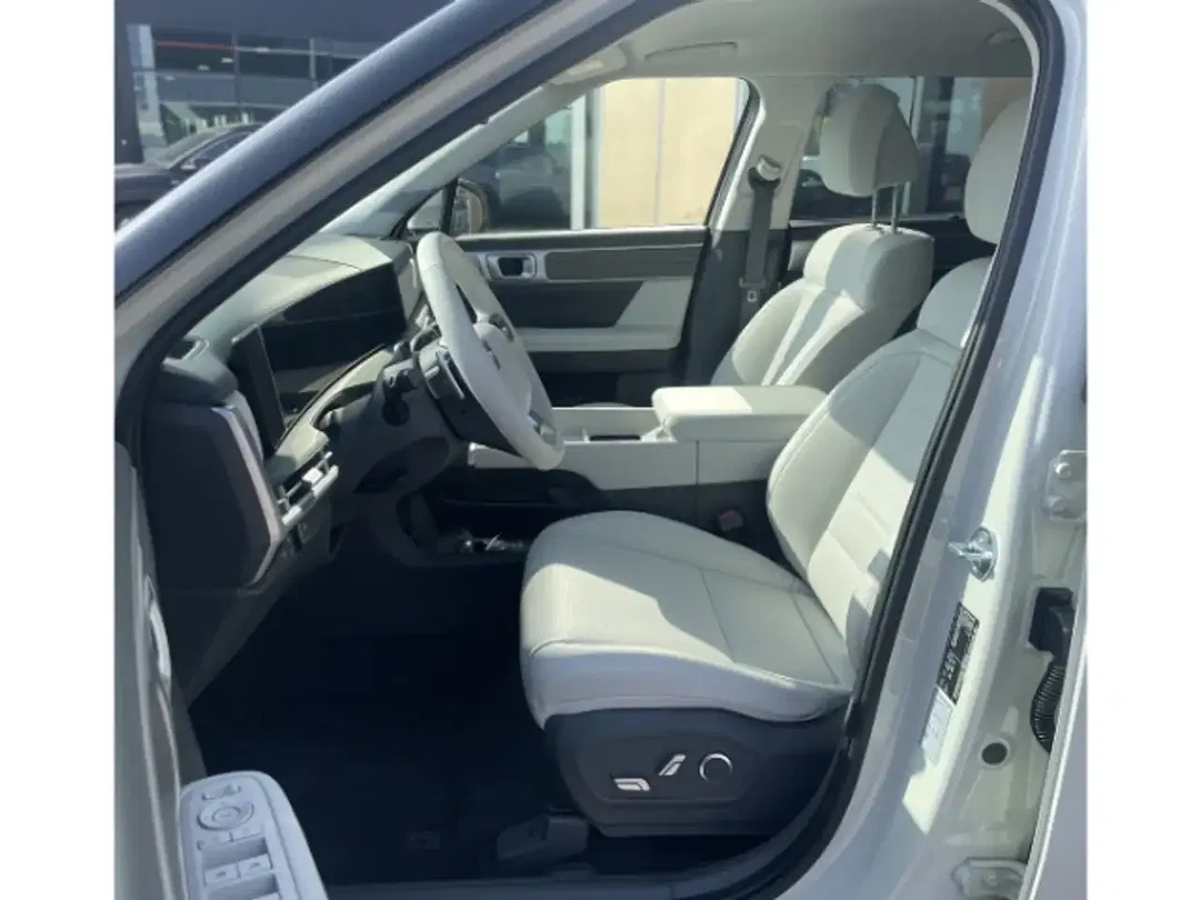 Hyundai SANTA FE - Thumbnail 7