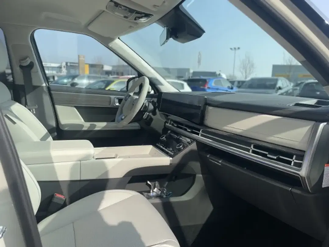 Hyundai SANTA FE - Thumbnail 9