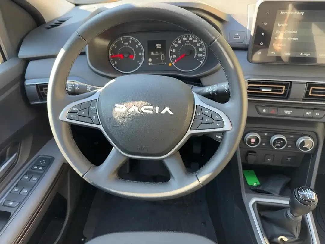 Dacia Sandero - Thumbnail 9