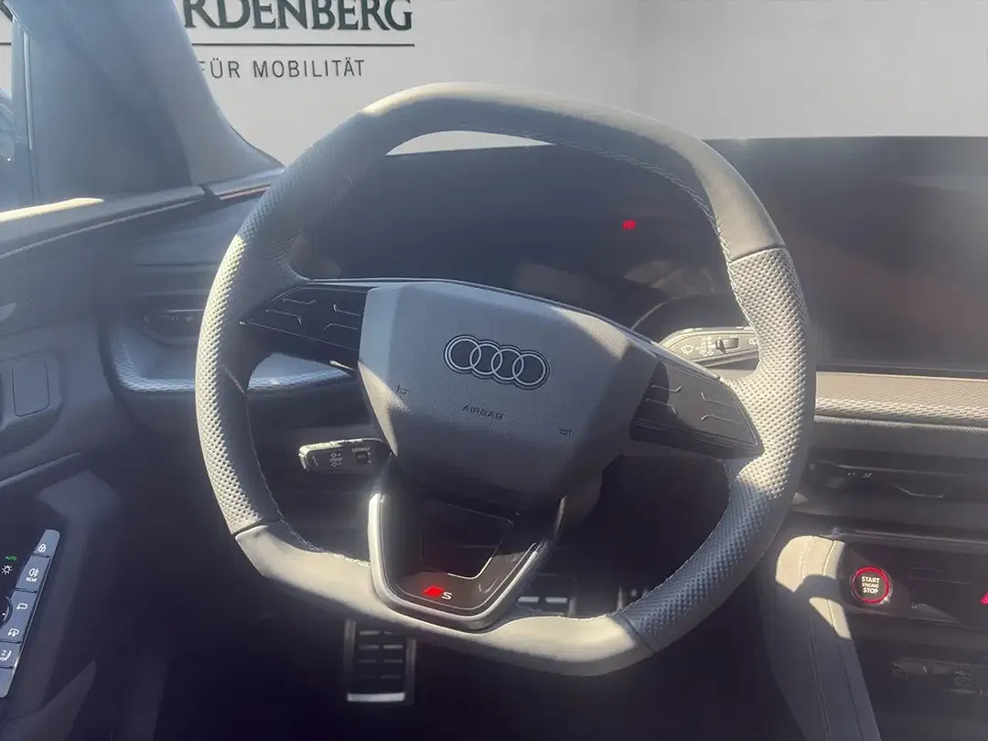 Audi SQ5 - Thumbnail 12