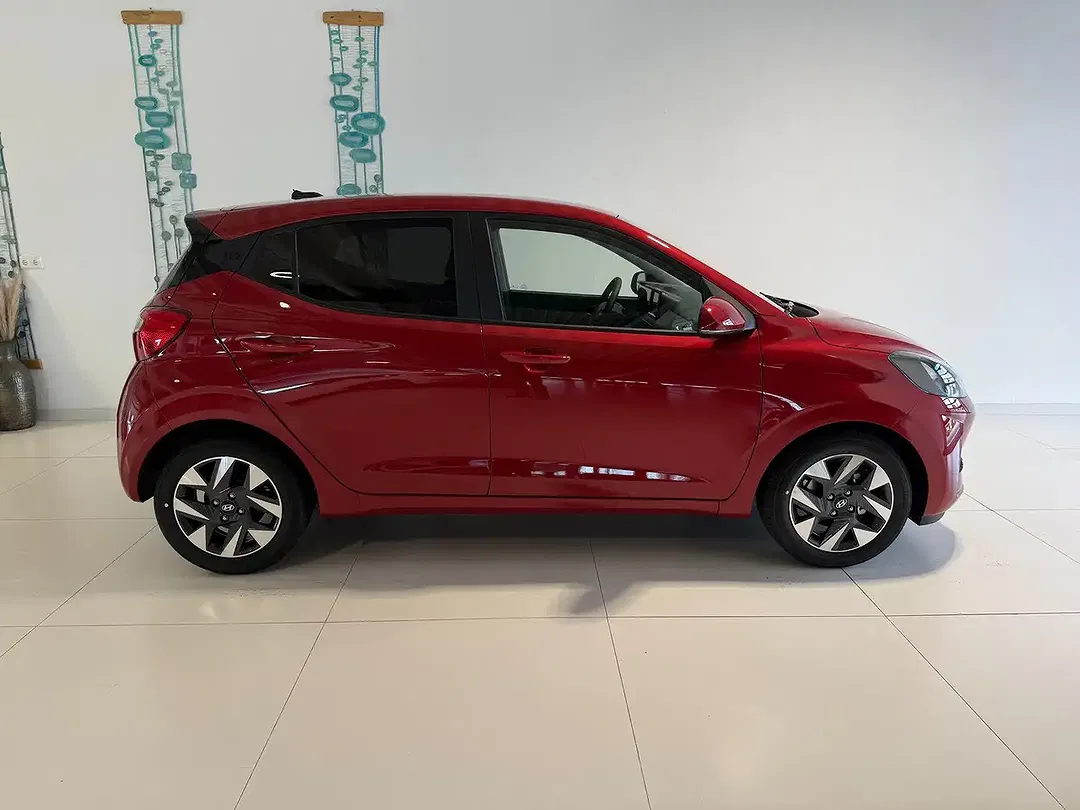 Hyundai i10 - Thumbnail 3
