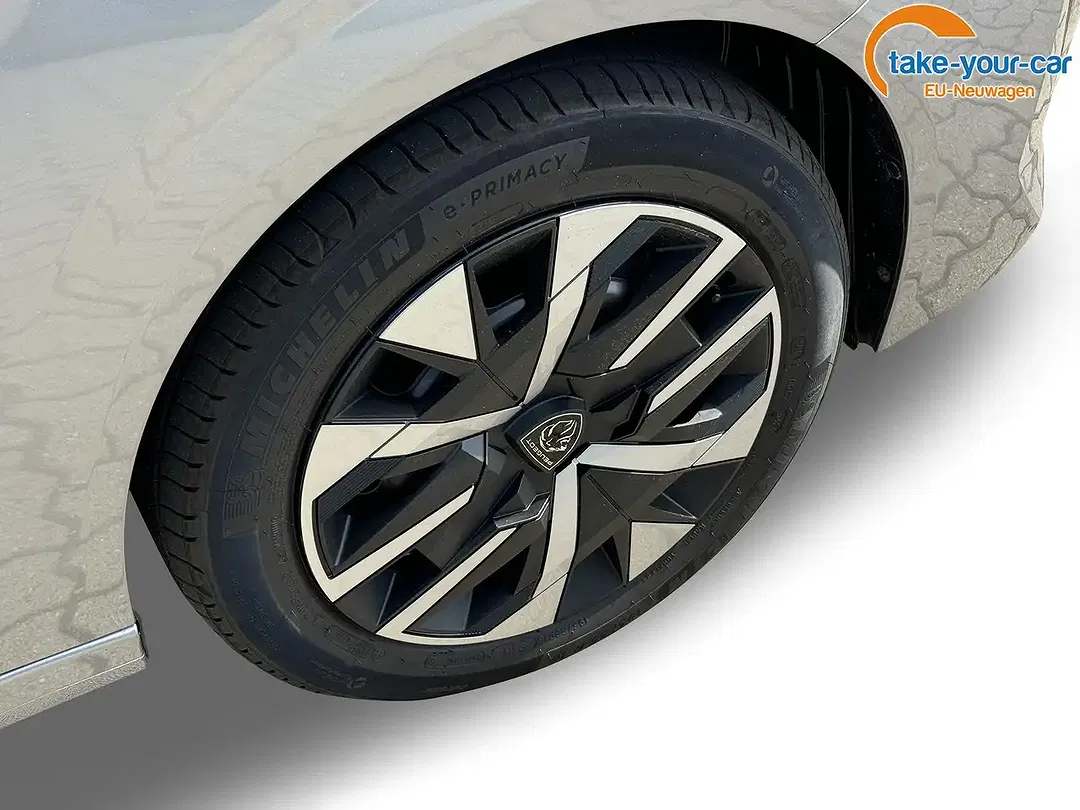 Peugeot 208 - Thumbnail 9