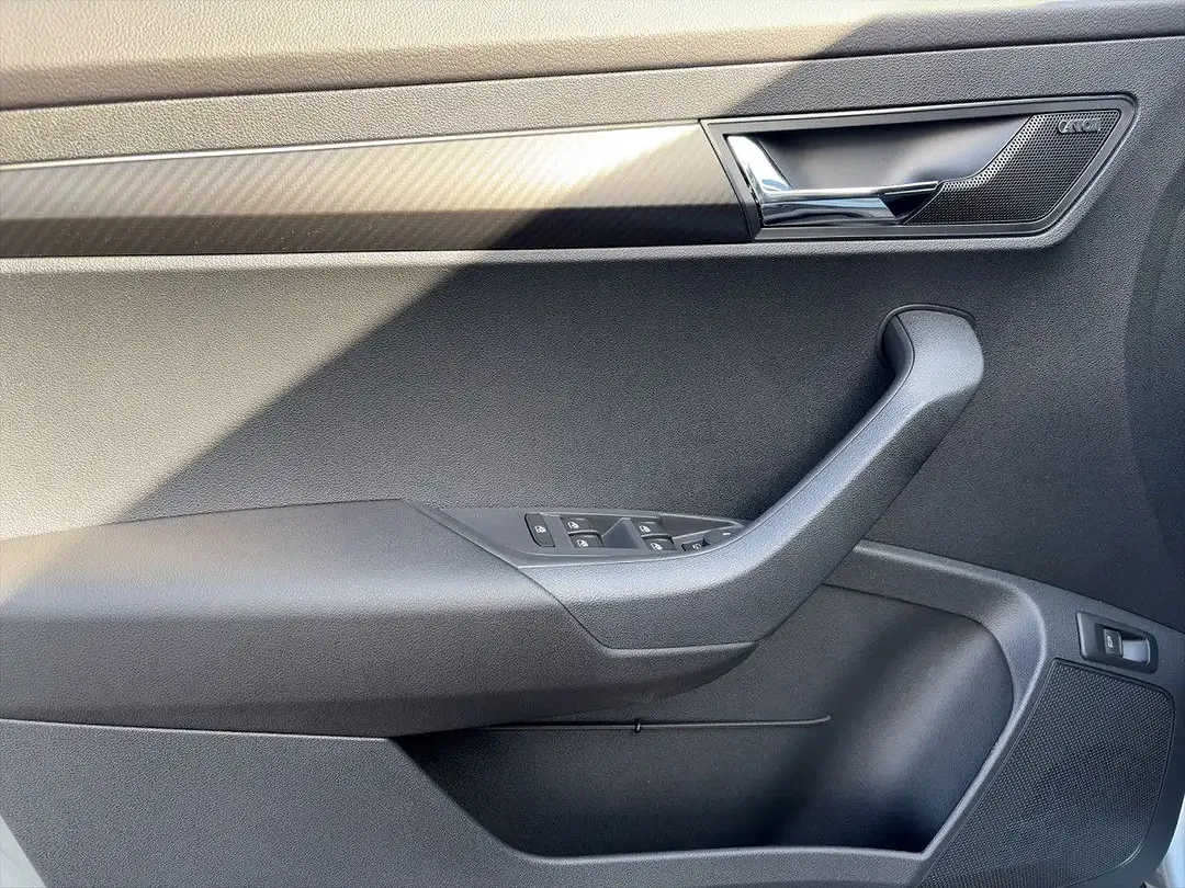 Skoda Karoq - Thumbnail 10