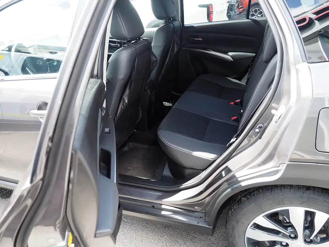 Suzuki S-Cross - Thumbnail 7
