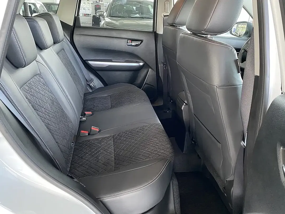 Suzuki Vitara - Thumbnail 6