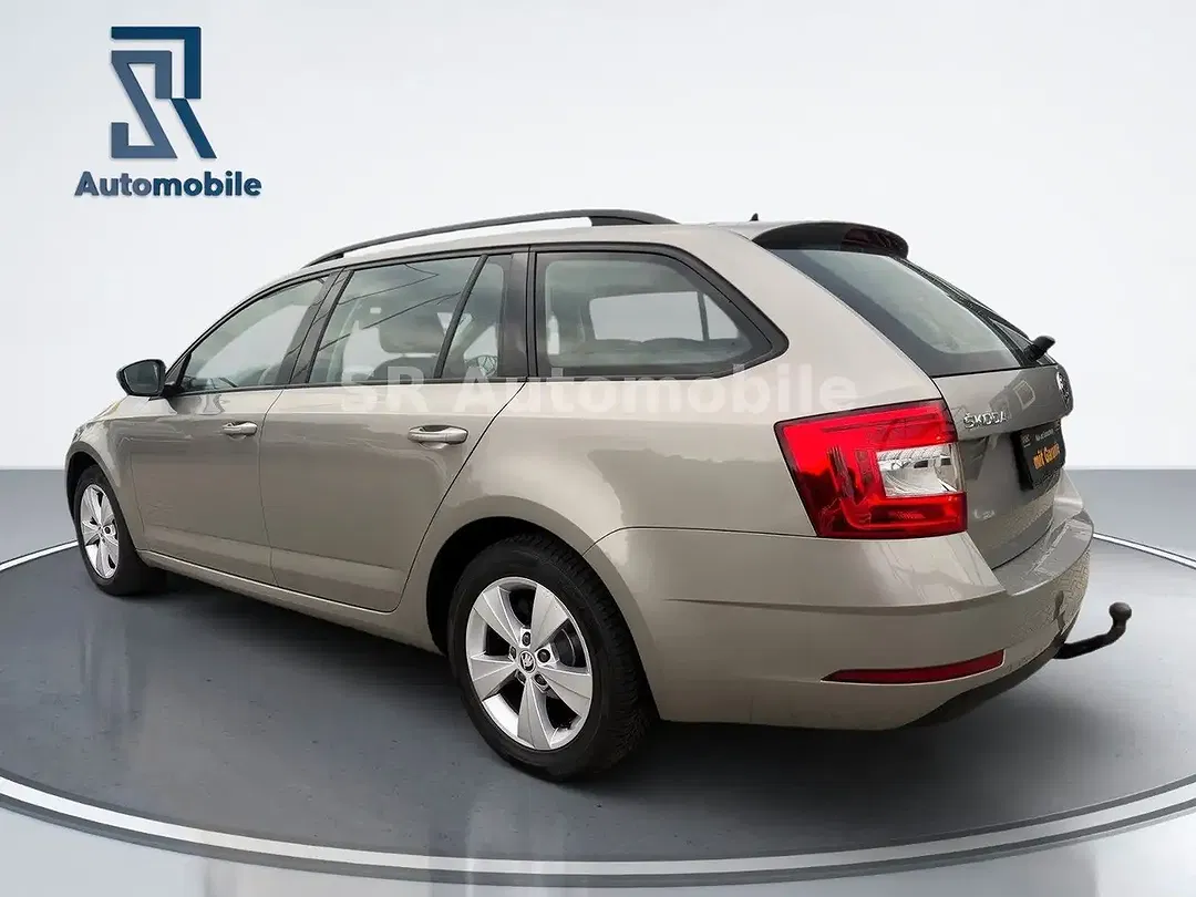 Skoda Octavia - Thumbnail 3