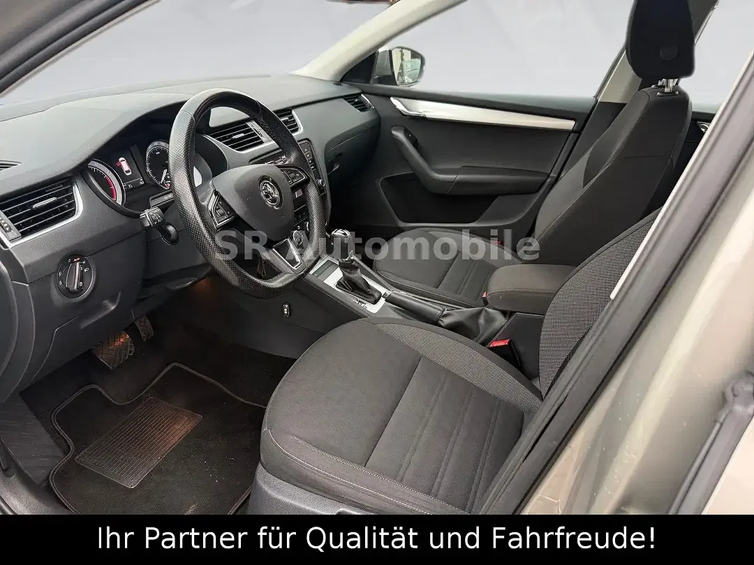 Skoda Octavia - Thumbnail 9