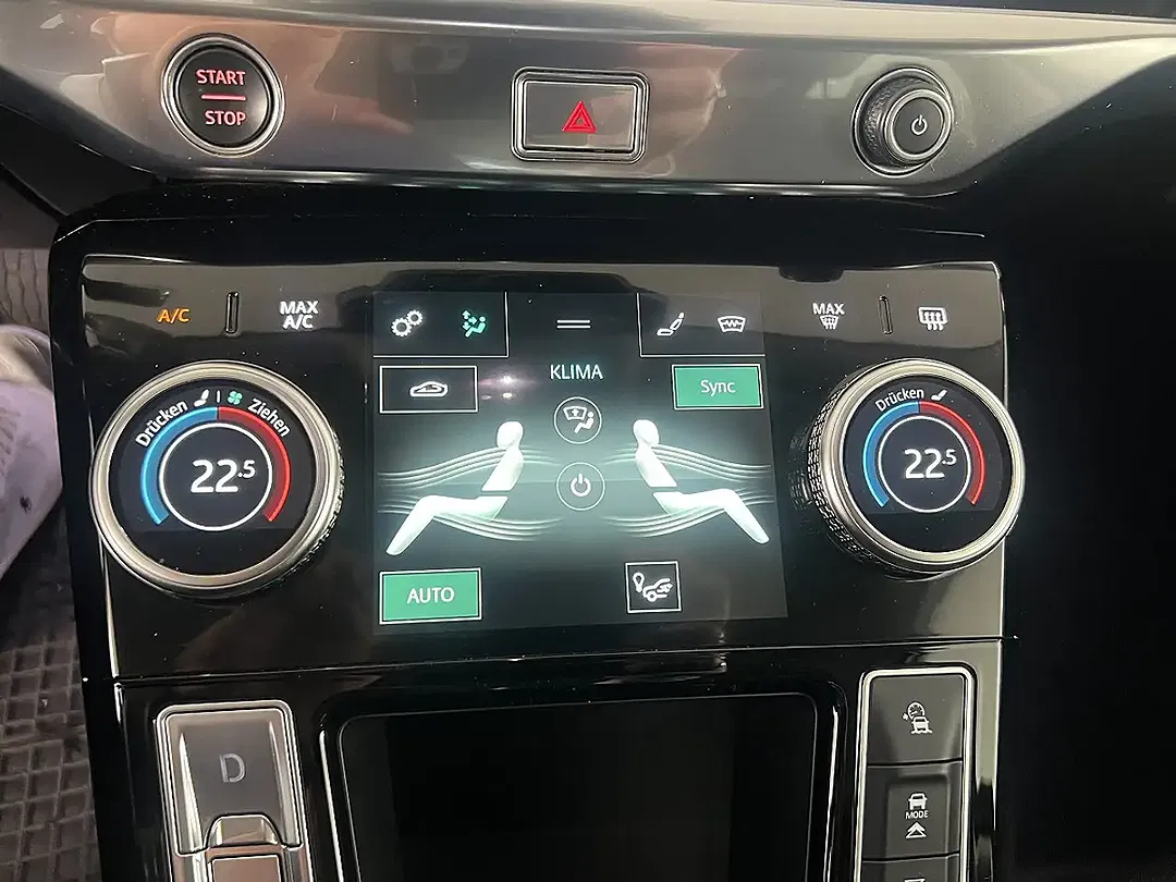 Jaguar I-Pace - Thumbnail 21