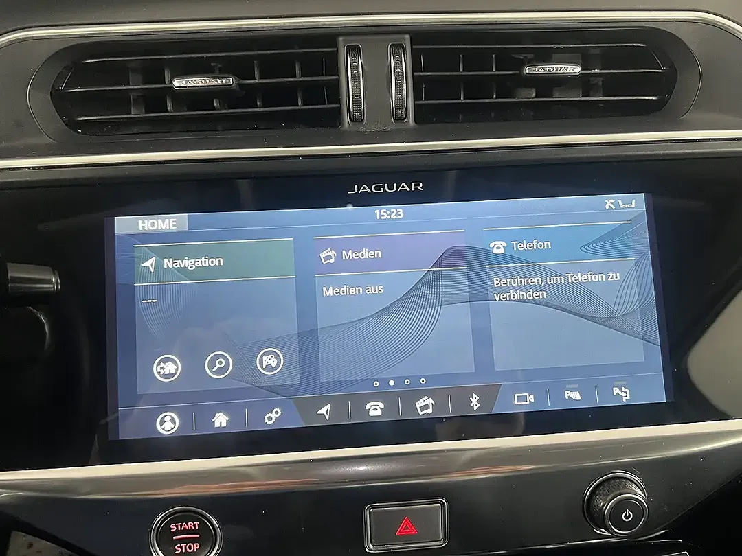Jaguar I-Pace - Thumbnail 23