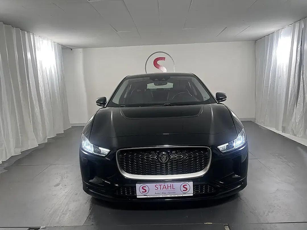 Jaguar I-Pace - Thumbnail 8